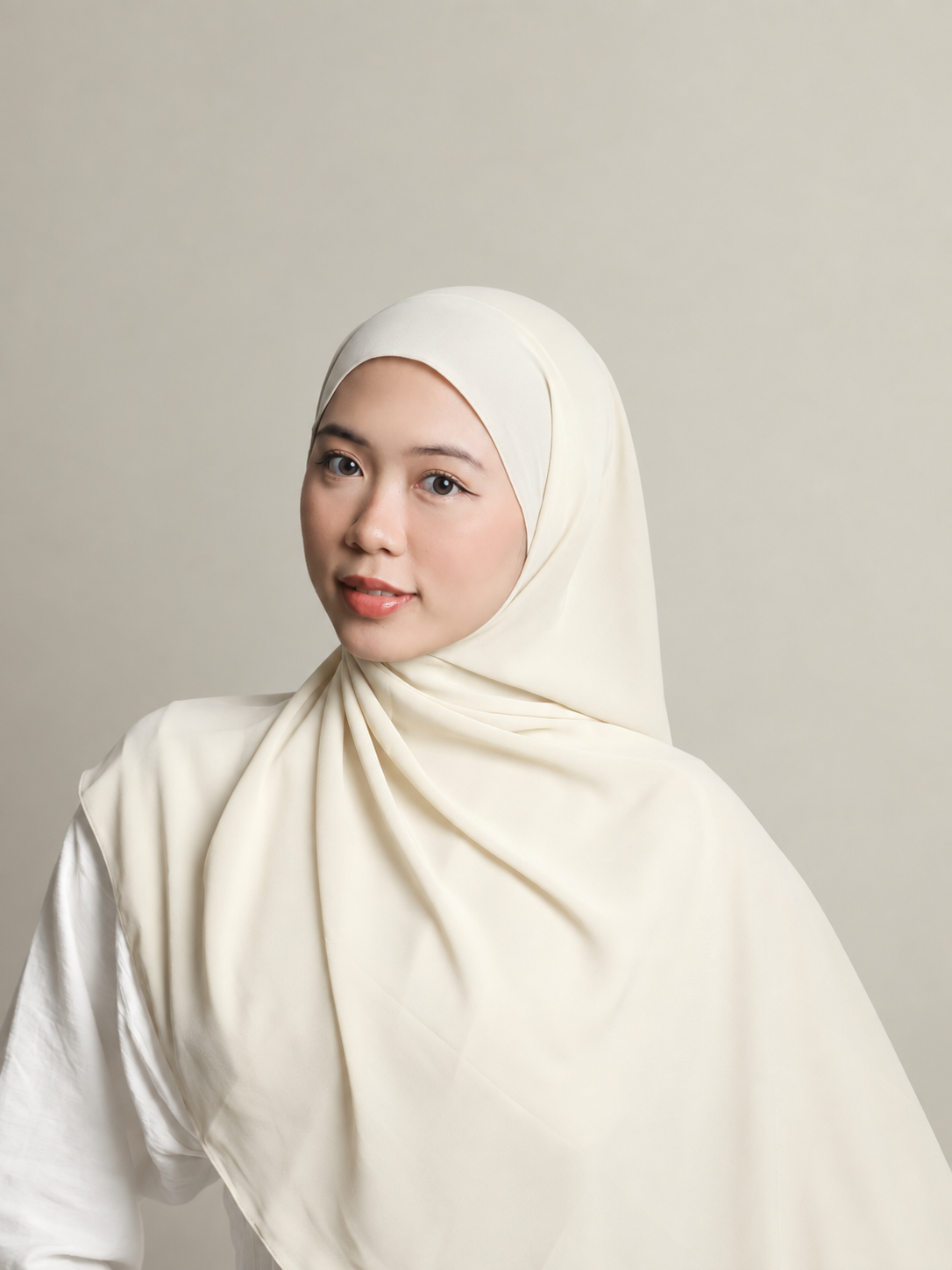 Signature Curved Pearl Chiffon Shawl (launching 01/10 hehe)