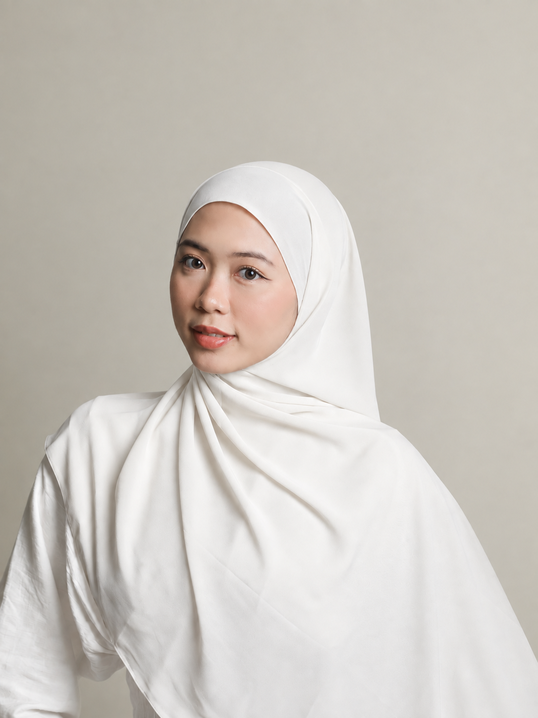 Signature Curved Pearl Chiffon Shawl (launching 01/10 hehe)