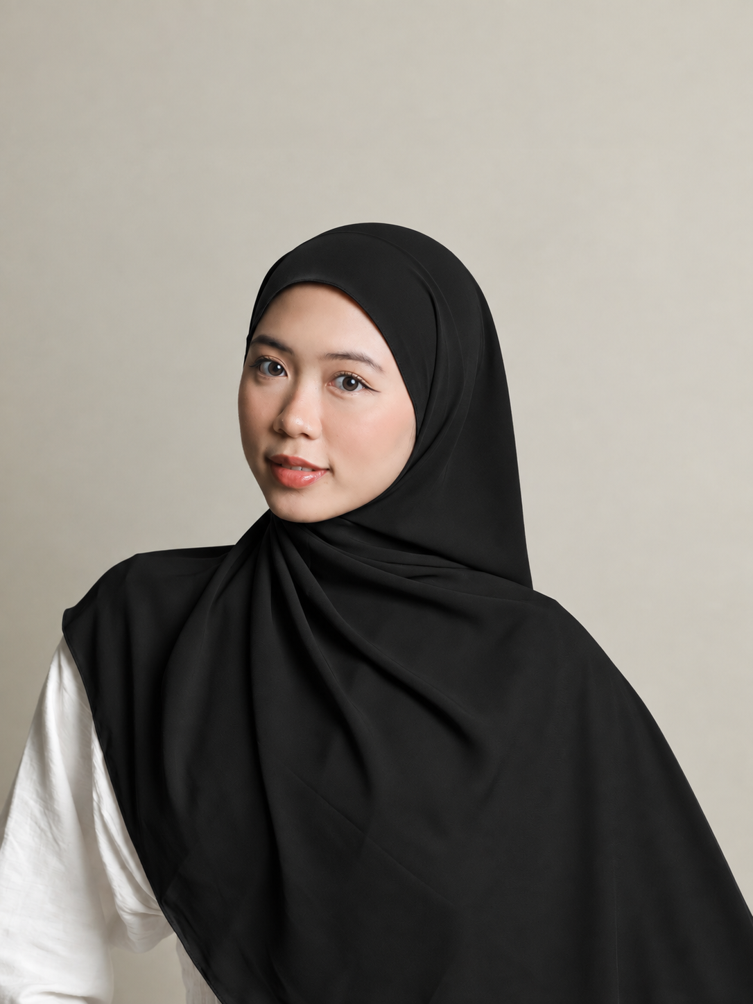 Signature Curved Pearl Chiffon Shawl (launching 01/10 hehe)